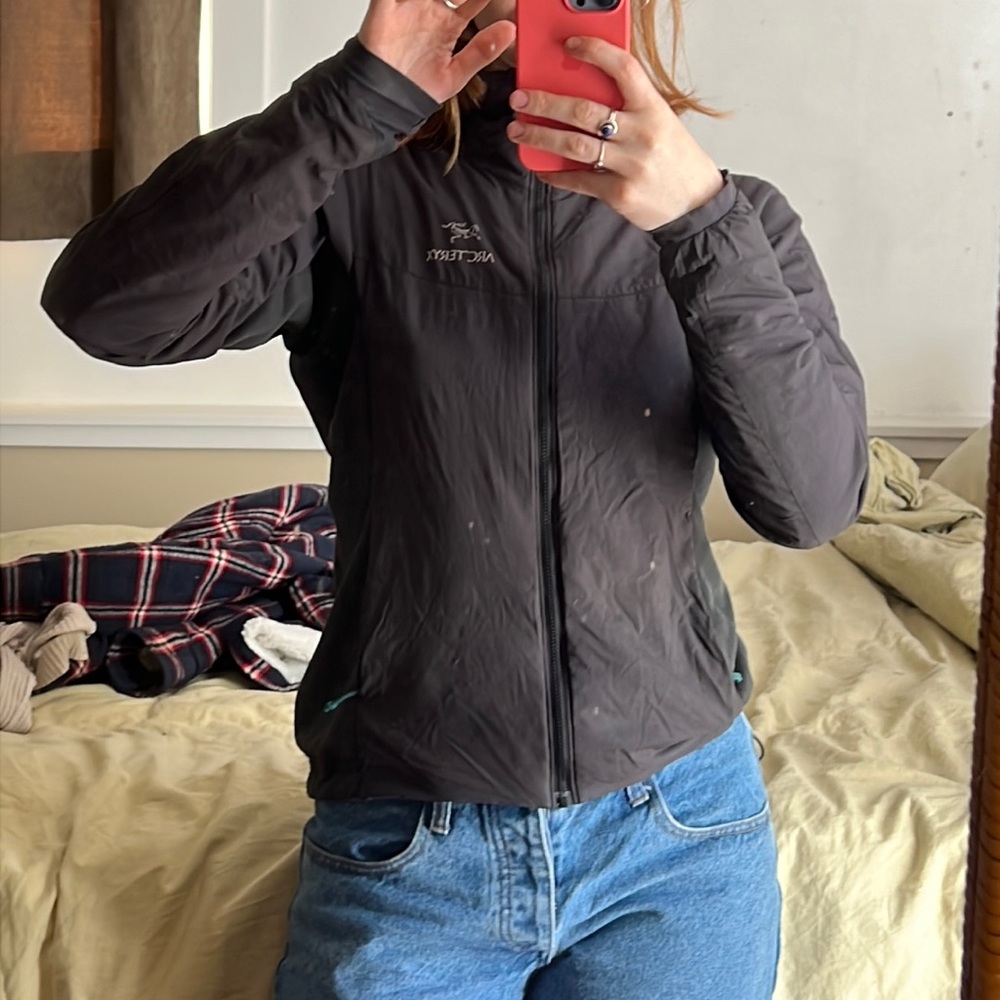 Arc’teryx light weight jacket. Water resistant